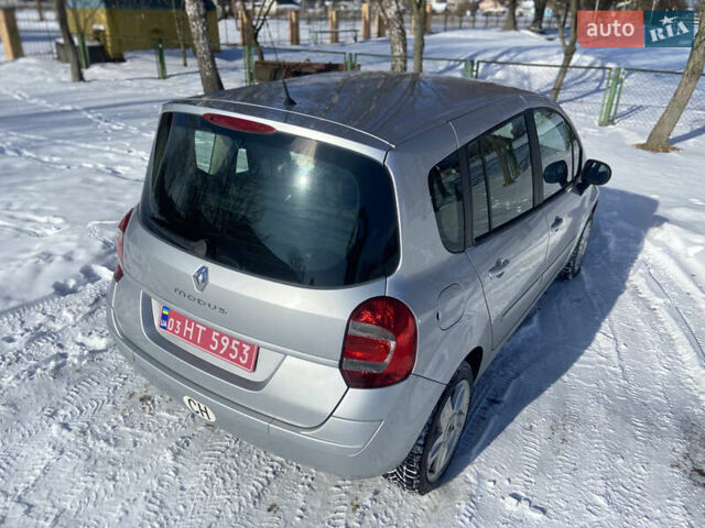 Серый Рено Модус, объемом двигателя 1.6 л и пробегом 110 тыс. км за 6950 $, фото 4 на Automoto.ua