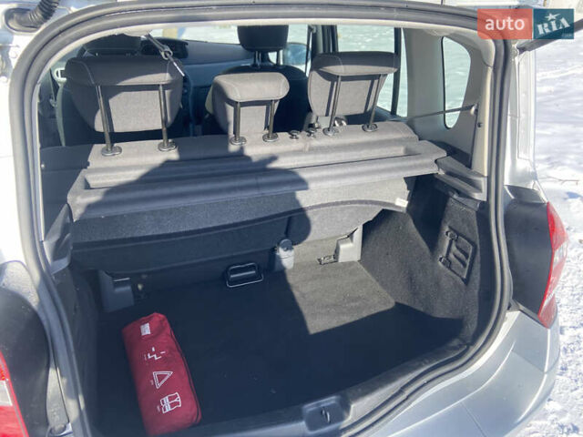 Серый Рено Модус, объемом двигателя 1.6 л и пробегом 110 тыс. км за 6950 $, фото 10 на Automoto.ua