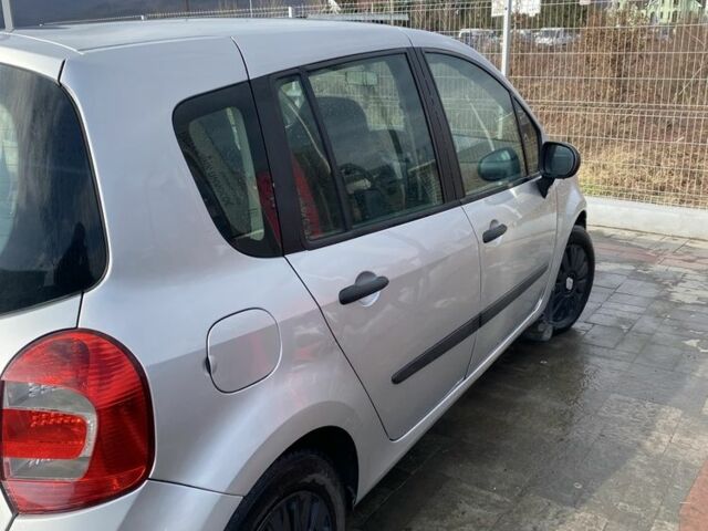 Серый Рено Модус, объемом двигателя 1.5 л и пробегом 228 тыс. км за 6500 $, фото 3 на Automoto.ua