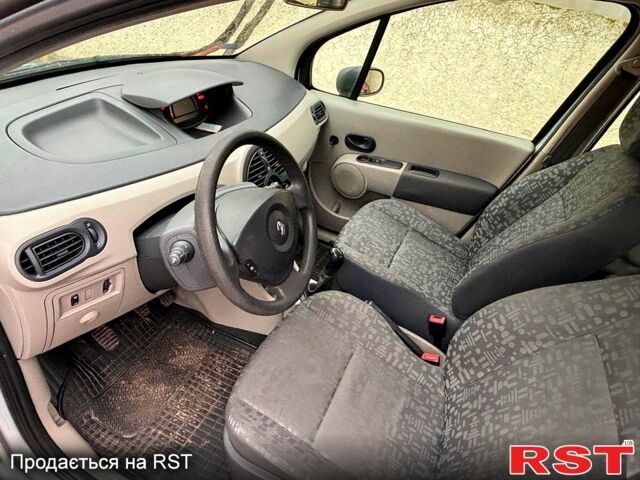 Серый Рено Модус, объемом двигателя 1.5 л и пробегом 191 тыс. км за 2180 $, фото 8 на Automoto.ua