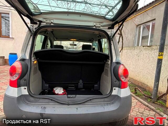 Серый Рено Модус, объемом двигателя 1.5 л и пробегом 191 тыс. км за 2180 $, фото 12 на Automoto.ua