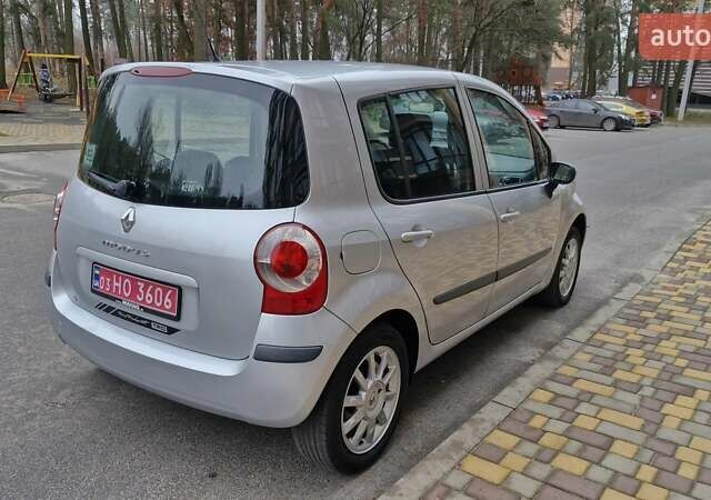 Сірий Рено Модус, об'ємом двигуна 1.6 л та пробігом 130 тис. км за 6250 $, фото 5 на Automoto.ua