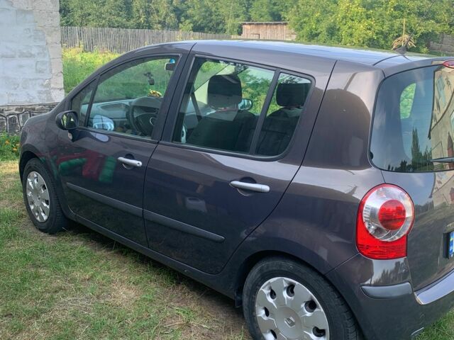 Серый Рено Модус, объемом двигателя 1.5 л и пробегом 253 тыс. км за 5500 $, фото 1 на Automoto.ua