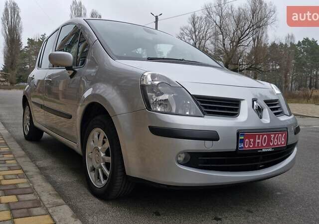 Сірий Рено Модус, об'ємом двигуна 1.6 л та пробігом 130 тис. км за 6250 $, фото 9 на Automoto.ua