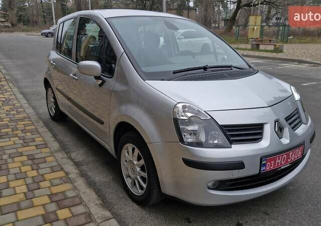 Сірий Рено Модус, об'ємом двигуна 1.6 л та пробігом 130 тис. км за 6250 $, фото 8 на Automoto.ua