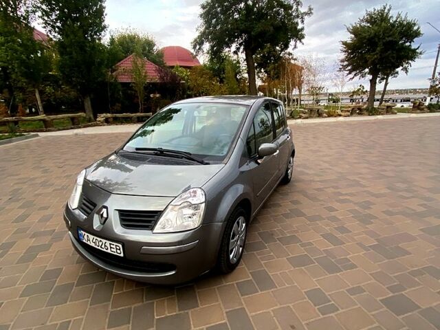 Сірий Рено Модус, об'ємом двигуна 1.1 л та пробігом 153 тис. км за 5100 $, фото 7 на Automoto.ua