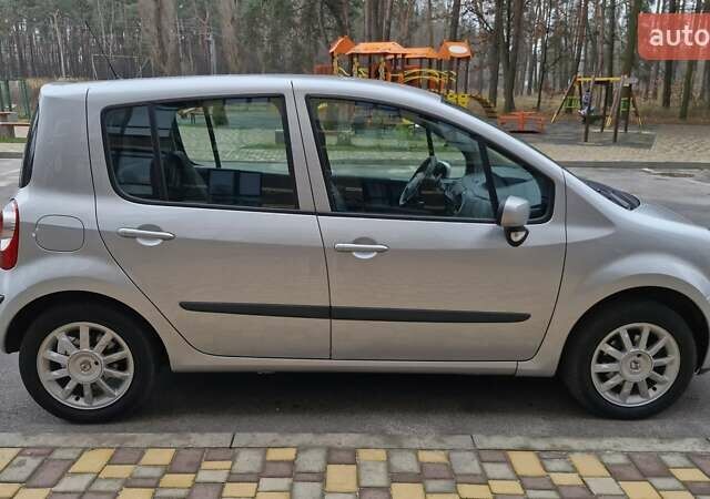 Сірий Рено Модус, об'ємом двигуна 1.6 л та пробігом 130 тис. км за 6250 $, фото 6 на Automoto.ua