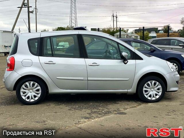 Серый Рено Модус, объемом двигателя 1.6 л и пробегом 196 тыс. км за 7400 $, фото 3 на Automoto.ua