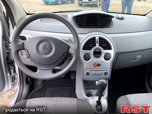 Серый Рено Модус, объемом двигателя 1.6 л и пробегом 196 тыс. км за 7400 $, фото 6 на Automoto.ua