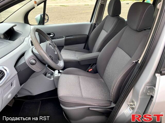 Сірий Рено Модус, об'ємом двигуна 1.6 л та пробігом 196 тис. км за 7400 $, фото 9 на Automoto.ua