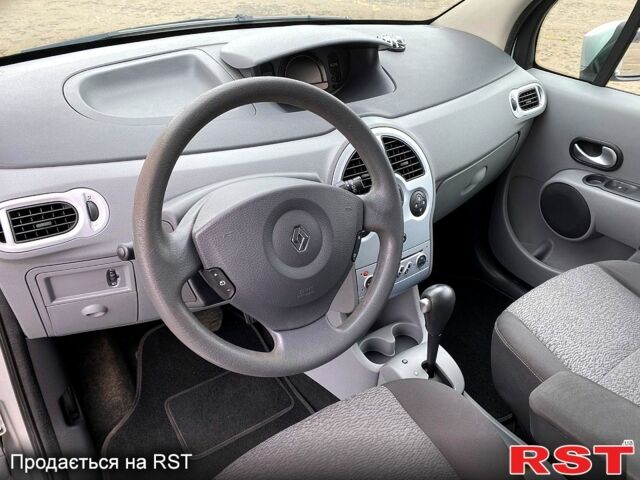 Сірий Рено Модус, об'ємом двигуна 1.6 л та пробігом 196 тис. км за 7400 $, фото 6 на Automoto.ua