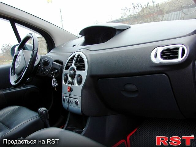 Сірий Рено Модус, об'ємом двигуна 1.5 л та пробігом 243 тис. км за 6799 $, фото 9 на Automoto.ua