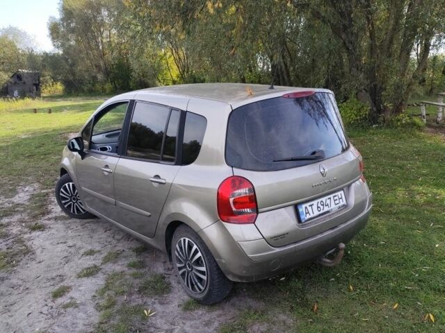 Серый Рено Модус, объемом двигателя 1.2 л и пробегом 163 тыс. км за 3614 $, фото 2 на Automoto.ua