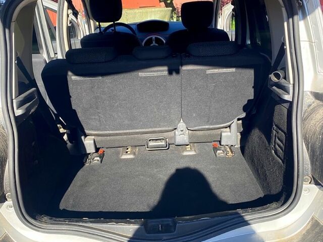 Серый Рено Модус, объемом двигателя 1.6 л и пробегом 178 тыс. км за 6700 $, фото 7 на Automoto.ua