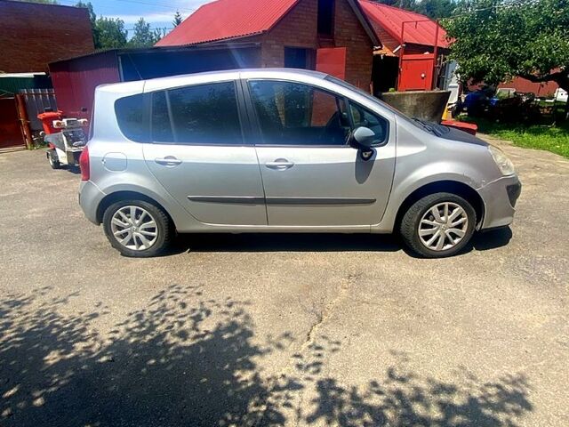 Серый Рено Модус, объемом двигателя 1.6 л и пробегом 178 тыс. км за 6700 $, фото 1 на Automoto.ua