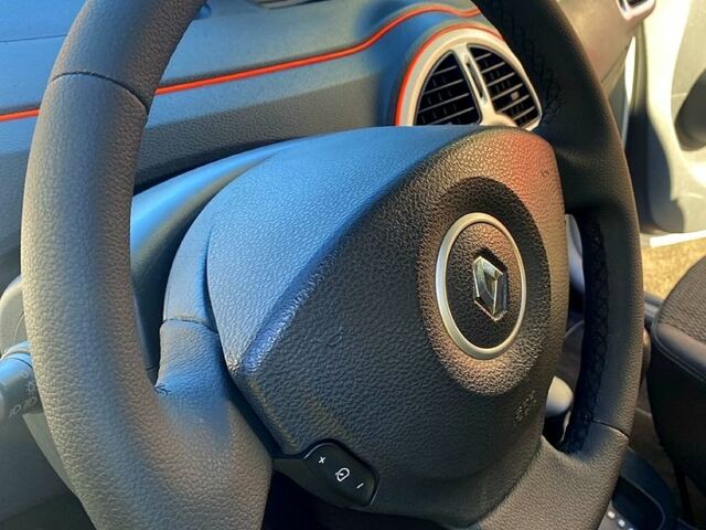 Серый Рено Модус, объемом двигателя 1.6 л и пробегом 178 тыс. км за 6700 $, фото 4 на Automoto.ua