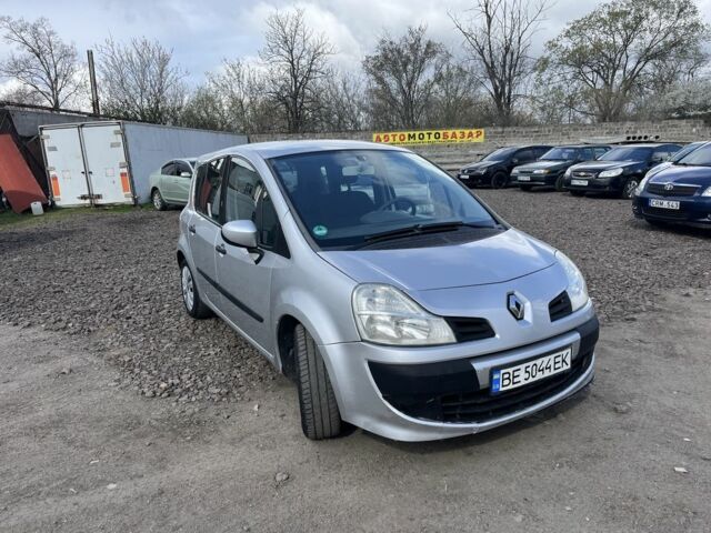 Серый Рено Модус, объемом двигателя 1.1 л и пробегом 290 тыс. км за 3000 $, фото 1 на Automoto.ua