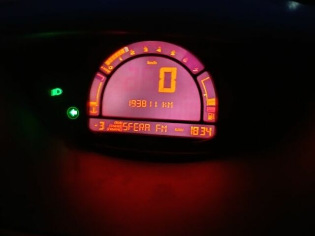 Синій Рено Модус, об'ємом двигуна 1.1 л та пробігом 193 тис. км за 4200 $, фото 6 на Automoto.ua