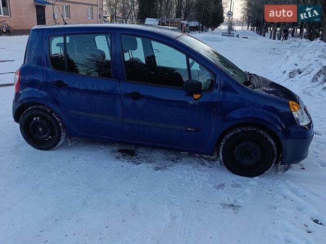 Синий Рено Модус, объемом двигателя 1.1 л и пробегом 196 тыс. км за 3900 $, фото 2 на Automoto.ua