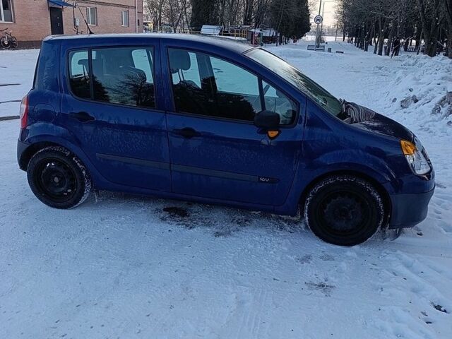 Синий Рено Модус, объемом двигателя 1.1 л и пробегом 196 тыс. км за 3550 $, фото 2 на Automoto.ua