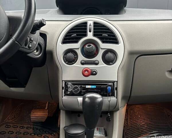 Синий Рено Модус, объемом двигателя 1.6 л и пробегом 167 тыс. км за 4800 $, фото 7 на Automoto.ua
