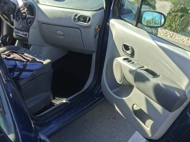 Синій Рено Модус, об'ємом двигуна 1.1 л та пробігом 205 тис. км за 3500 $, фото 5 на Automoto.ua