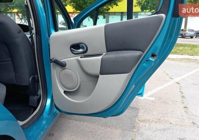 Синий Рено Модус, объемом двигателя 1.6 л и пробегом 170 тыс. км за 5500 $, фото 18 на Automoto.ua