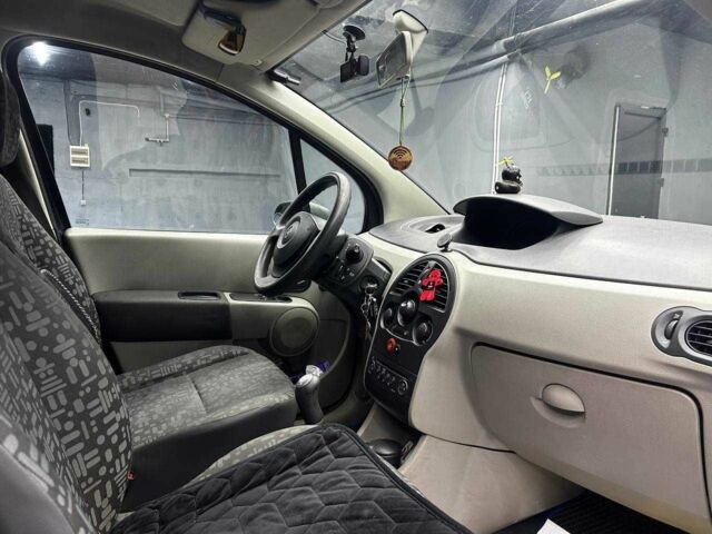 Рено Модус 2005 в Черновцах на Automoto.ua Синий Рено Модус, объемом двигателя 1.2 л и пробегом 224 тыс. км за 4000 $, фото 14 на Automoto.ua