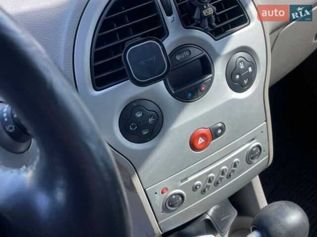 Синій Рено Модус, об'ємом двигуна 1.6 л та пробігом 180 тис. км за 4550 $, фото 15 на Automoto.ua