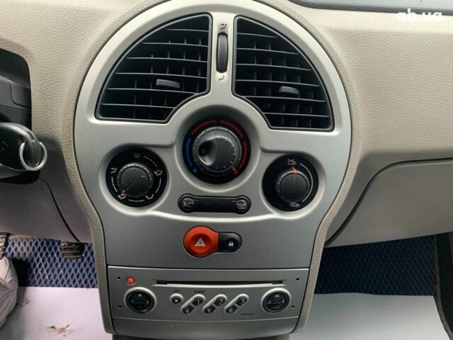 Синий Рено Модус, объемом двигателя 16 л и пробегом 182 тыс. км за 5290 $, фото 17 на Automoto.ua