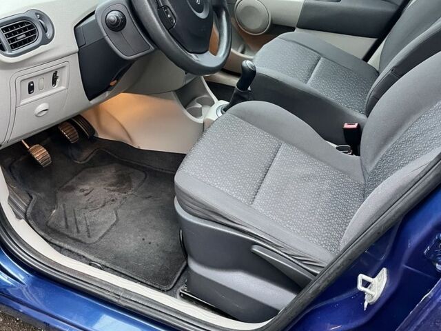 Синий Рено Модус, объемом двигателя 1.4 л и пробегом 198 тыс. км за 4699 $, фото 6 на Automoto.ua