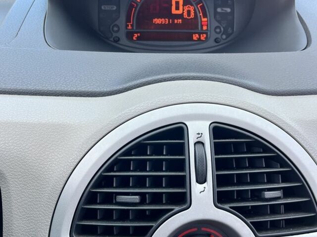 Синий Рено Модус, объемом двигателя 1.4 л и пробегом 198 тыс. км за 4699 $, фото 14 на Automoto.ua