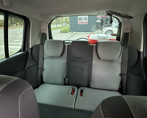 Синий Рено Модус, объемом двигателя 1.6 л и пробегом 181 тыс. км за 6250 $, фото 12 на Automoto.ua