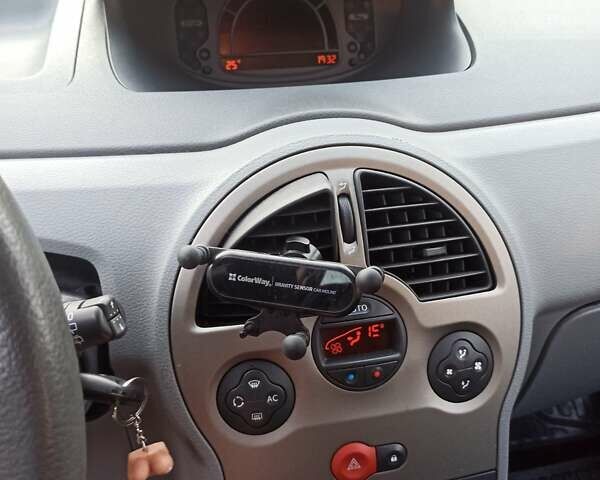 Синій Рено Модус, об'ємом двигуна 1.2 л та пробігом 200 тис. км за 4000 $, фото 12 на Automoto.ua