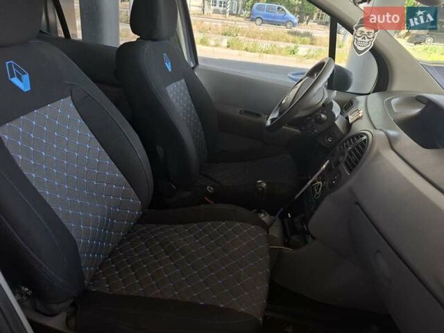Синій Рено Модус, об'ємом двигуна 1.46 л та пробігом 202 тис. км за 5800 $, фото 17 на Automoto.ua