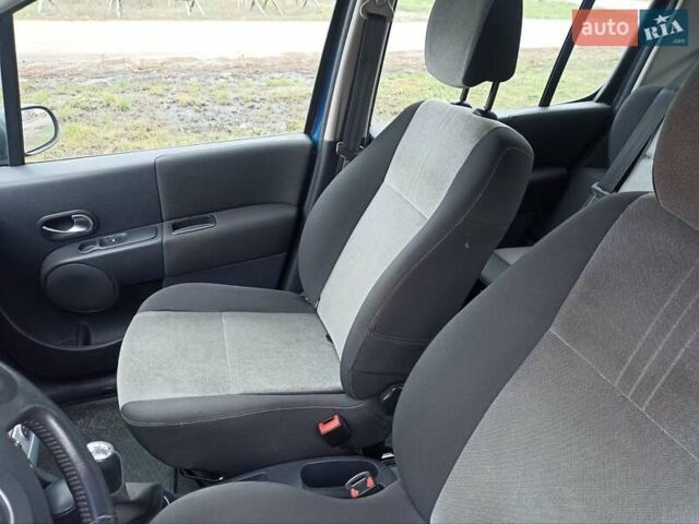 Синий Рено Модус, объемом двигателя 1.4 л и пробегом 178 тыс. км за 3200 $, фото 10 на Automoto.ua