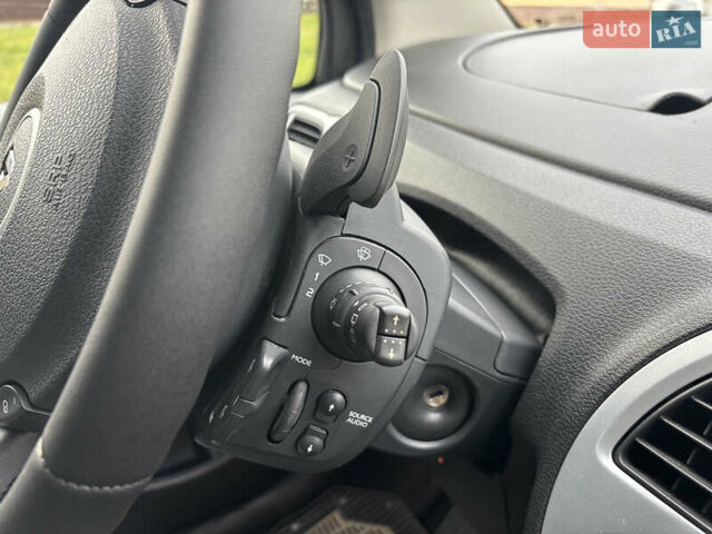 Синій Рено Модус, об'ємом двигуна 1.6 л та пробігом 156 тис. км за 6199 $, фото 19 на Automoto.ua