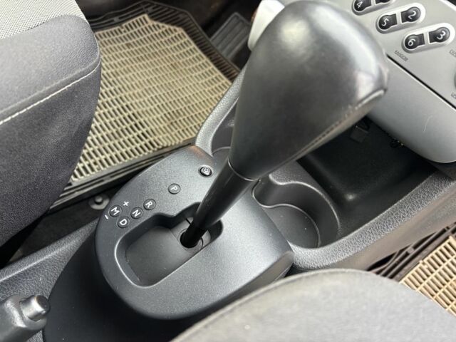 Синий Рено Модус, объемом двигателя 1.6 л и пробегом 159 тыс. км за 6150 $, фото 18 на Automoto.ua