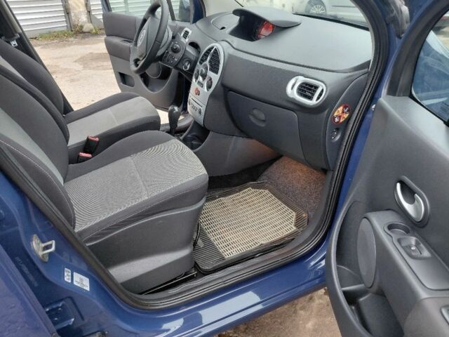 Синий Рено Модус, объемом двигателя 0 л и пробегом 156 тыс. км за 6100 $, фото 10 на Automoto.ua