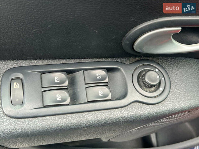 Синій Рено Модус, об'ємом двигуна 1.6 л та пробігом 105 тис. км за 3000 $, фото 11 на Automoto.ua