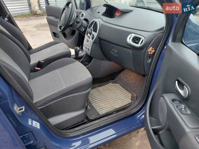 Синий Рено Модус, объемом двигателя 1.6 л и пробегом 156 тыс. км за 6100 $, фото 14 на Automoto.ua