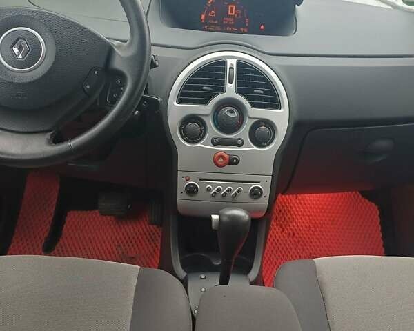 Синій Рено Модус, об'ємом двигуна 1.6 л та пробігом 106 тис. км за 6300 $, фото 17 на Automoto.ua