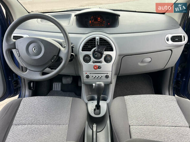 Рено Модус 2010 в Житомире на Automoto.ua Синий Рено Модус, объемом двигателя 1.6 л и пробегом 204 тыс. км за 6599 $, фото 32 на Automoto.ua