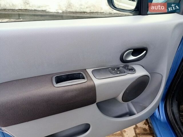 Синій Рено Модус, об'ємом двигуна 1.15 л та пробігом 196 тис. км за 3999 $, фото 2 на Automoto.ua