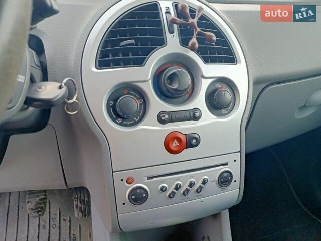 Синій Рено Модус, об'ємом двигуна 1.15 л та пробігом 196 тис. км за 3999 $, фото 5 на Automoto.ua