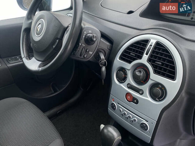 Синий Рено Модус, объемом двигателя 1.6 л и пробегом 213 тыс. км за 6900 $, фото 43 на Automoto.ua