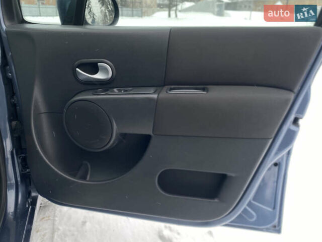 Синий Рено Модус, объемом двигателя 1.6 л и пробегом 213 тыс. км за 6900 $, фото 41 на Automoto.ua