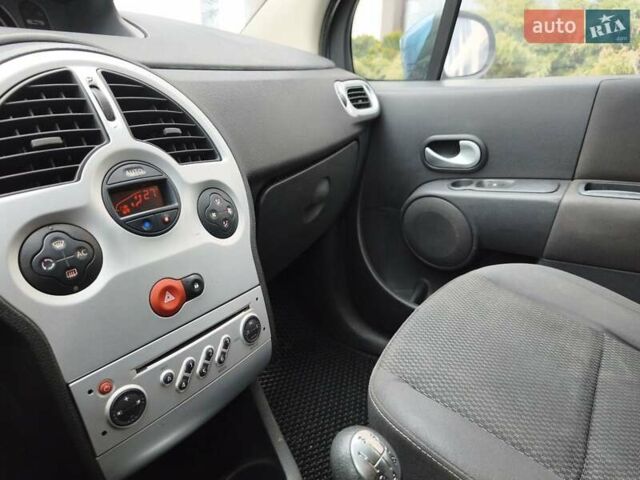 Синій Рено Модус, об'ємом двигуна 1.15 л та пробігом 230 тис. км за 3900 $, фото 19 на Automoto.ua