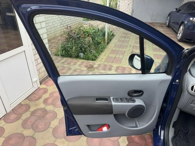 Синій Рено Модус, об'ємом двигуна 1.1 л та пробігом 118 тис. км за 4950 $, фото 7 на Automoto.ua