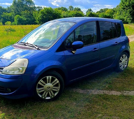 Синий Рено Модус, объемом двигателя 1.6 л и пробегом 215 тыс. км за 5900 $, фото 1 на Automoto.ua